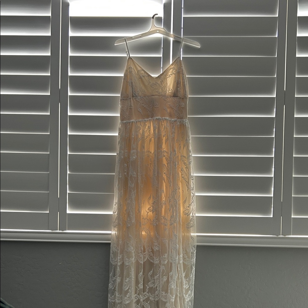 Stunning Baltic Born Lace Dress with Nude Liner Size XL
